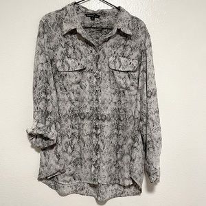 Zac & Rachel woman snakeskin button down blouse